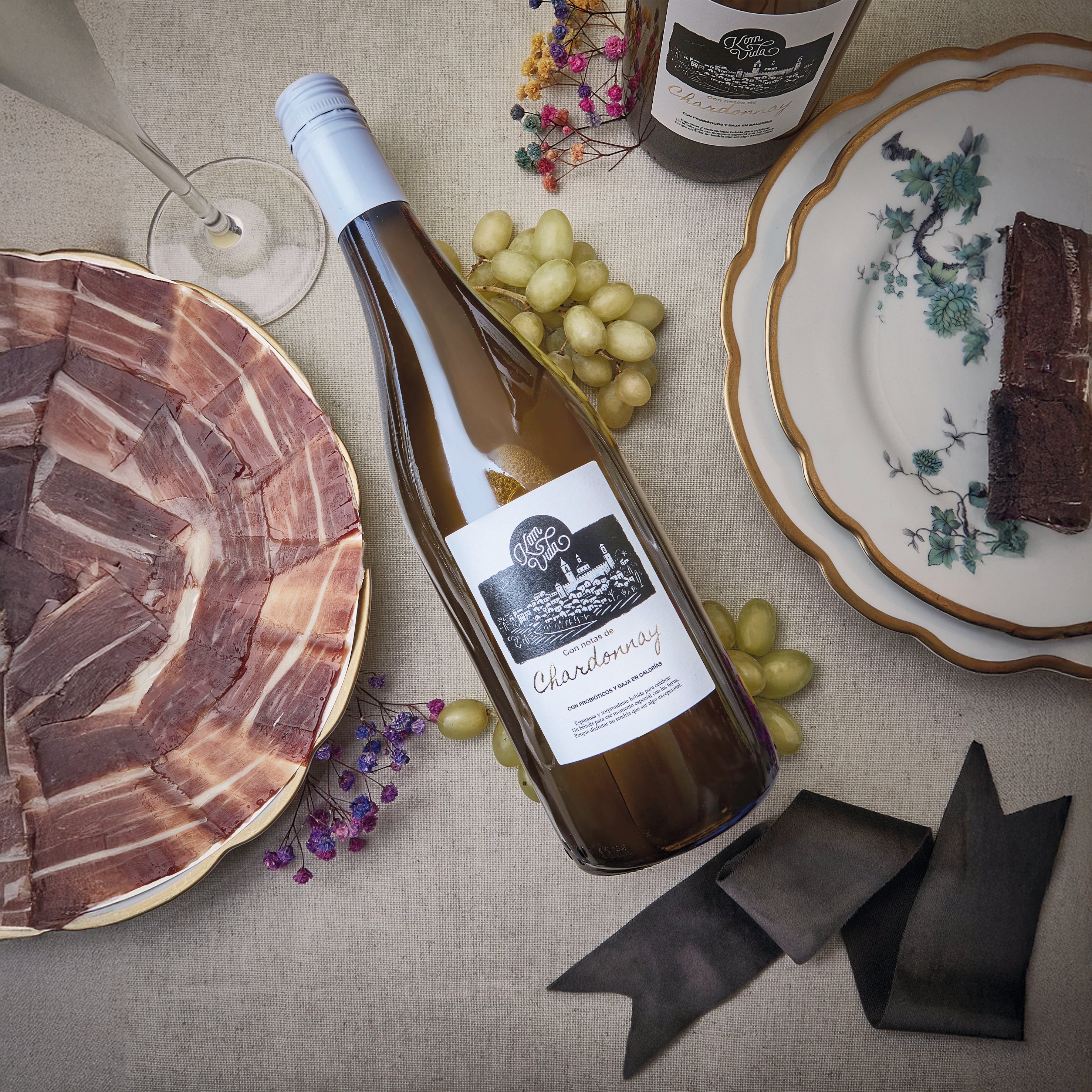 PACK KOMVIDA CHARDONNAY 2 x 750 ml + PALETA IBÉRICA